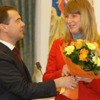 Президент вручил государственные награды российским паралимпийцам – чемпионам и призёрам игр в Ванкувере