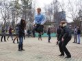 "На лыжах по асфальту" в поддержку спорта! Флеш-моб акция прошла во Владивостоке