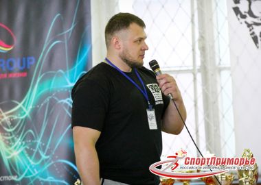Армлестлеры разыграли награды чемпионата Приморского края