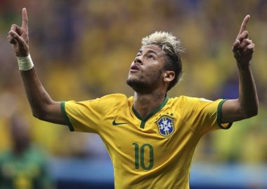 Сборная Бразилии, разгромив камерунцев, вышла в 1/8 финала на команду Чили