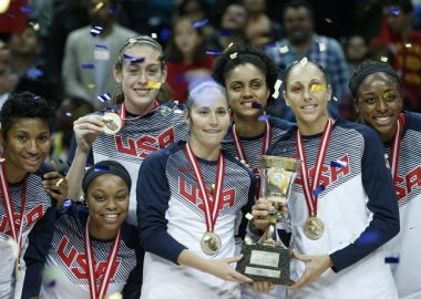 Женская сборная США выиграла чемпионат мира по баскетболу в Турции
