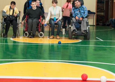 В Большом Камне прошли соревнования инвалидов по игре бочча