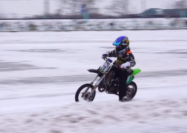 Приморские мотогонщики продолжают борьбу в чемпионате Владивостока