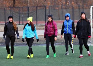 Женская футбольная команда Благовещенска начала тренировки