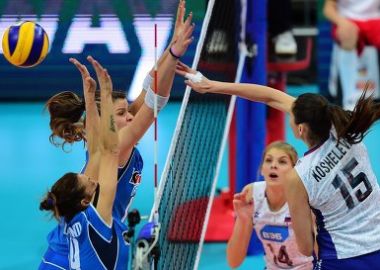 Волейболистки сборной России обыграли команду Италии и пробились в полуфинал ЧЕ