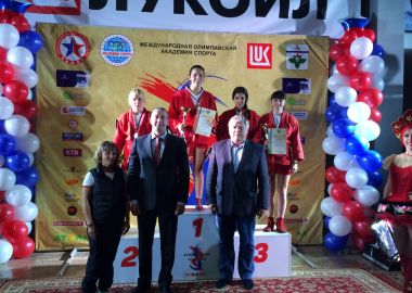 Приморские самбистки заняли второе командное место в Кубке России
