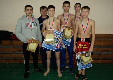 Лесозаводские кикбоксеры завоевали четыре золотых медали краевого турнира