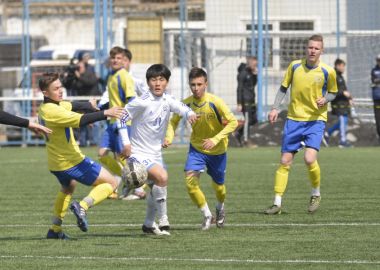 Итоги международного футбольного турнира среди юношей подвели во Владивостоке