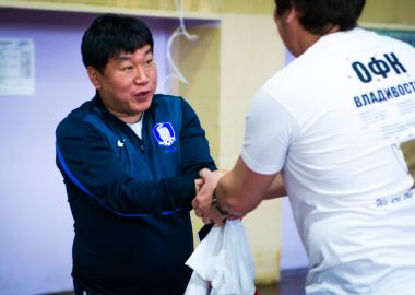Мастер-класс по мини-футболу провели тренеры из Сеула