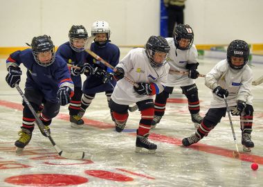 На четвертый ежегодный конкурс проектов развития детского хоккея «Добрый лед» подано 76 заявок