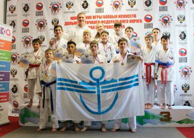 Каратисты Находки завоевали шесть золотых медалей Дальневосточных юношеских игр боевых искусств