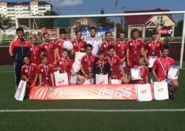 Футбольная команда «Атлетика» взяла бронзу краевых соревнований