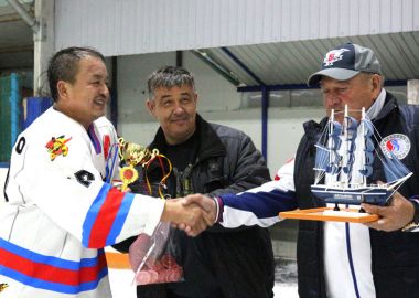 Серия хоккейных матчей между командами России и Китая завершилась в Находке