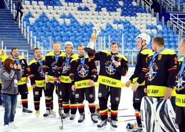 Молодежный «Вольфрам» завоевал «бронзу» Всероссийского фестиваля Ночной Хоккейной Лиги