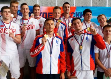 Сборная ДВФУ по плаванию заняла второе место на всероссийских соревнованиях