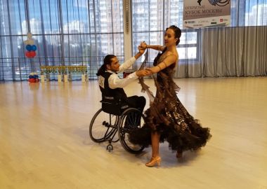 Две серебряные награды «Кубка Москвы» по спортивным танцам на колясках завоевали приморцы