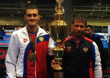 Александр Захаров стал двукратным чемпионом мира по кикбоксингу