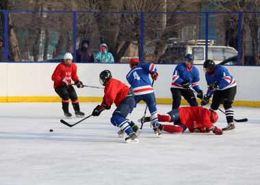 Во Владивостоке стартовал прием заявок на участие в турнире по дворовому хоккею