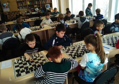 Около трехсот шахматистов приняло участие в открытом новогоднем турнире