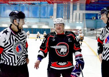 Приморские команды дивизионов НХЛ усилили борьбу за выход в плей-офф