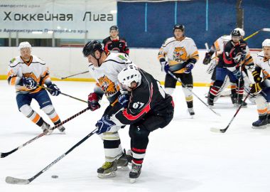 Приморские команды дивизионов НХЛ усилили борьбу за выход в плей-офф