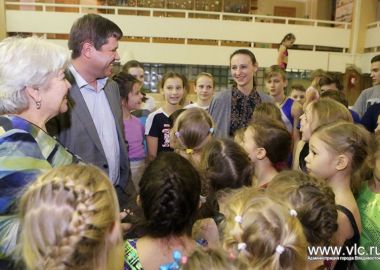 Глава города Виталий Веркеенко: «Юные спортсмены школы «Гармония» достойны лучших условий»