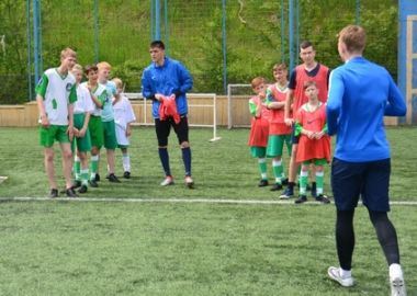 Футболисты «Луча» провели мастер-класс для детей
