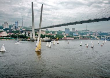 Регата в честь Дня основания Владивостока пройдет под Золотым мостом