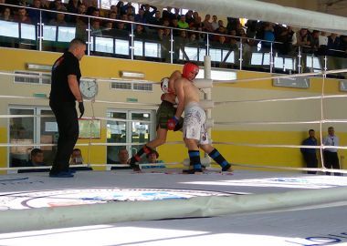 Чемпионат по смешанному боевому единоборству ММА прошел во Владивостоке