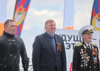 Международный Победный заплыв прошел во Владивостоке