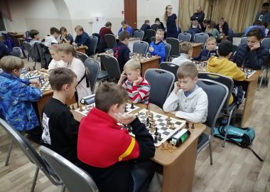 В первенстве ДФО участвует более 450 юных шахматистов