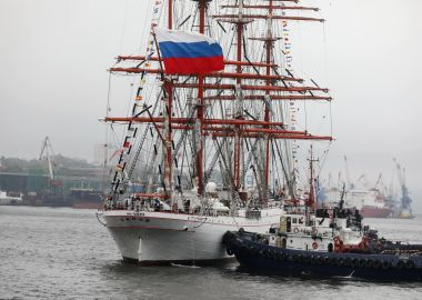 Флаг Олимпийского комитета России обогнул земной шар