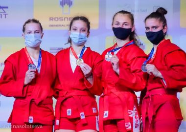 Приморские самбисты завоевали на чемпионате и первенстве мира три «золота»